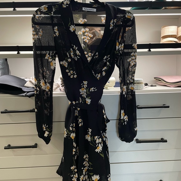 Reformation Malone Dress - Picture 2 of 5